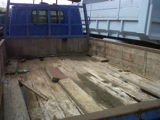 ขายรถบรรทุก4ล้อเครื่อง110แรงถูกๆ