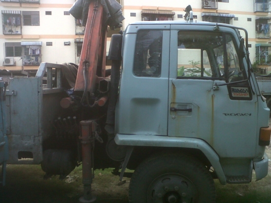 ขายรถ6ล้อติดเครนพับพร้อมใช้งาน