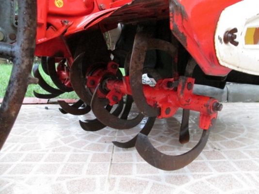 รหัส:12000936รถพรวนดินเดินตามใช้เครื่องดีเซลNFD9-Lขนาด9.0PS.โรตารี่กว้าง110cm.สภาพสวยพร้อมลุยงานwww.nihonmono.com