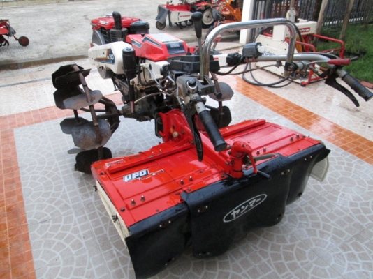 รหัส:12000936รถพรวนดินเดินตามใช้เครื่องดีเซลNFD9-Lขนาด9.0PS.โรตารี่กว้าง110cm.สภาพสวยพร้อมลุยงานwww.nihonmono.com