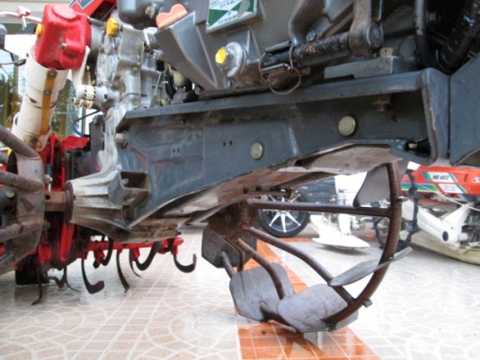 รหัส:12000936รถพรวนดินเดินตามใช้เครื่องดีเซลNFD9-Lขนาด9.0PS.โรตารี่กว้าง110cm.สภาพสวยพร้อมลุยงานwww.nihonmono.com