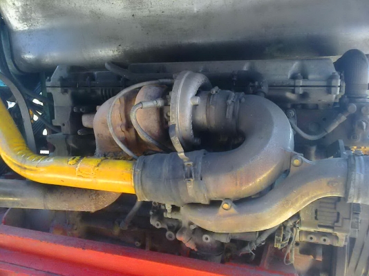 ขายรถเกี่ยวข้าวไทยเจริญแท้สภาพเดิมๆทั้งคัน พร้อมใช้งาน ราคาคุยกันได้