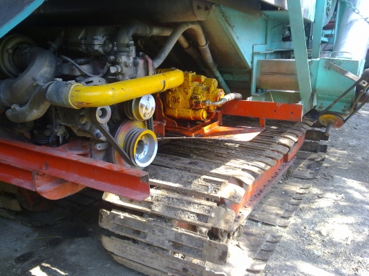 ขายรถเกี่ยวข้าวไทยเจริญแท้สภาพเดิมๆทั้งคัน พร้อมใช้งาน ราคาคุยกันได้