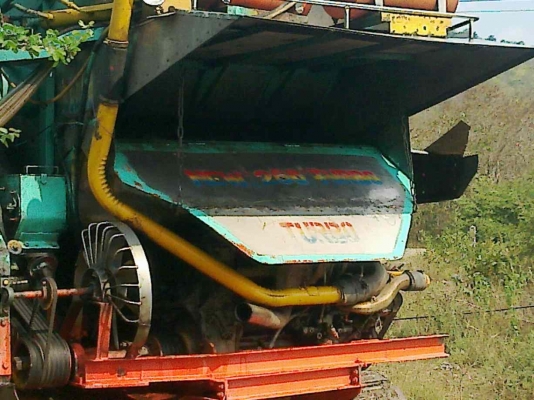 ขายรถเกี่ยวข้าวไทยเจริญแท้สภาพเดิมๆทั้งคัน พร้อมใช้งาน ราคาคุยกันได้