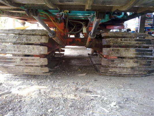 ขายรถเกี่ยวข้าวไทยเจริญแท้สภาพเดิมๆทั้งคัน พร้อมใช้งาน ราคาคุยกันได้