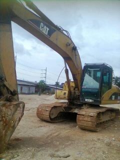 แบคโคCAT 320C (๋JAPAN)ใช้งาน1XXXXช.มไฟฟ้าครบเล่มทะเบียน