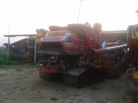 ขายรถเกี่ยวข้าว KM 51