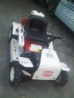 ขายรถตัดหญ้านั่งขับ Honda