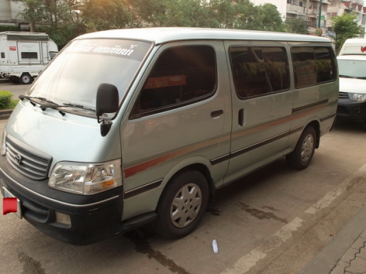 รถตู้ Toyota หัวจรวด หลังคาเตี้ย ปี 2000 วางเครื่อง 1J ติดแก๊ส LPG