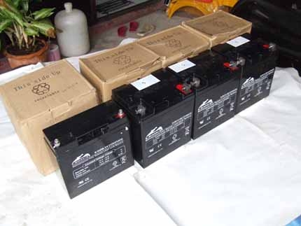 แบตเตอรี่แห้ง สำหรับเจ็ทสกี มีทั้ง 4 Stroke และ 2 จังหวะ (ประกัน 1 ปีครับ)093-9895964