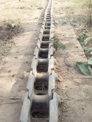 ขายโซ่พร้อมใบ.komutsu pc200-5  สวยๆถูกๆ