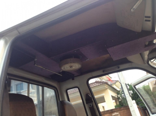 กระป้อนอก 4x4 หัวแตงโม แค๊ป+หลังคาสูง+เบาะปรับเอนได้ ห้องโดยสารกว้าง