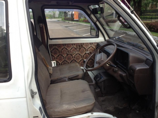 กระป้อนอก 4x4 หัวแตงโม แค๊ป+หลังคาสูง+เบาะปรับเอนได้ ห้องโดยสารกว้าง