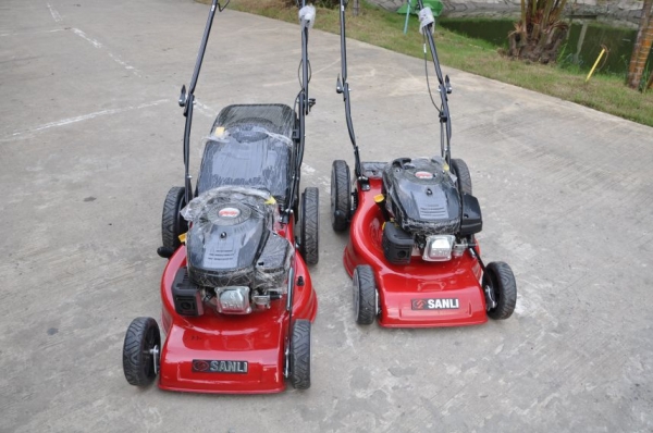 ขายเครื่องตัดหญ้า SANLI ของใหม่ อุปกรณ์ครบสวยถูกกว่าห้าง50\%