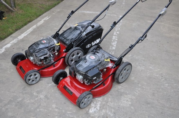ขายเครื่องตัดหญ้า SANLI ของใหม่ อุปกรณ์ครบสวยถูกกว่าห้าง50\%