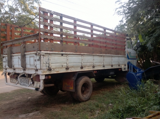 ขายถูกครับ HINO KM 310 เครื่อง 6 สูบ 90 แรง ขายถูกครับ HINO KM 310 เครื่อง 6 สูบ 90 แรง