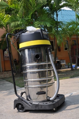 ขายเครื่องดูดฝุ่น สวยเดิมจากนอก มี2ตัว(เปิดตู้มา) 50ลิตร/100ลิตร ขายถูก