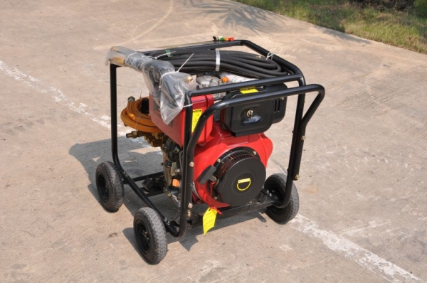 ขายเครื่อง ฉีดน้ำ ติดเครื่องยนต์(ใหม่) **เปิดตู้ติดมา1ตัว** ขายถูกๆ