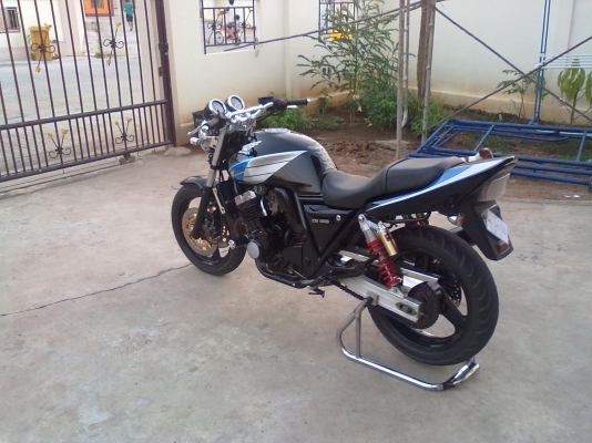 CB400 SuPerBlack CB400 SuPerBlack