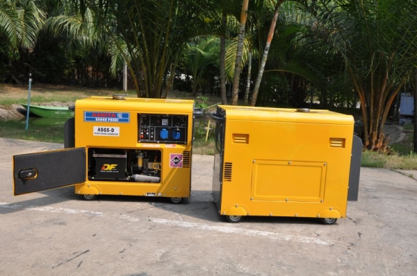 ขายเครื่องปั่นไฟ ASHITA 5KW.ดีเซล สตาร์ทไฟฟ้า ตู้เก็บเสียง สวยเดิมจากนอก