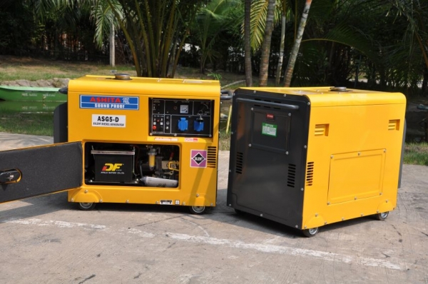 ขายเครื่องปั่นไฟ ASHITA 5KW.ดีเซล สตาร์ทไฟฟ้า ตู้เก็บเสียง สวยเดิมจากนอก