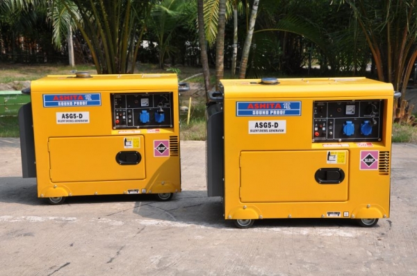 ขายเครื่องปั่นไฟ ASHITA 5KW.ดีเซล สตาร์ทไฟฟ้า ตู้เก็บเสียง สวยเดิมจากนอก