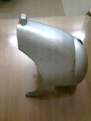 ขายครอบฝาสูบ vespa งานพลาสติก ราคา 150 บาทพร้อมส่งครับ กทม.