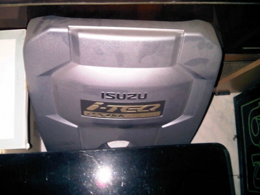 ฝาครอบเครื่อง D-Max Super Titanium