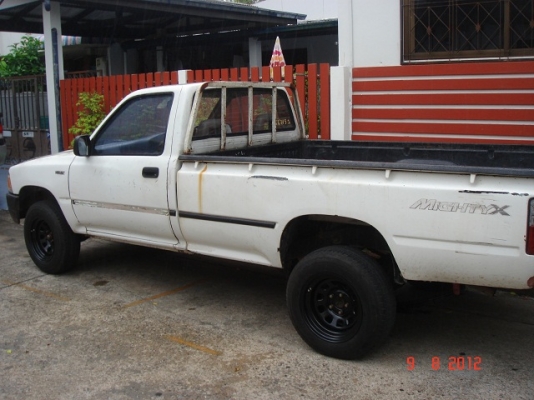 Toyota Mighty-X มีเพาเวอร์ พร้อมใช้ Toyota Mighty-X มีเพาเวอร์ พร้อมใช้