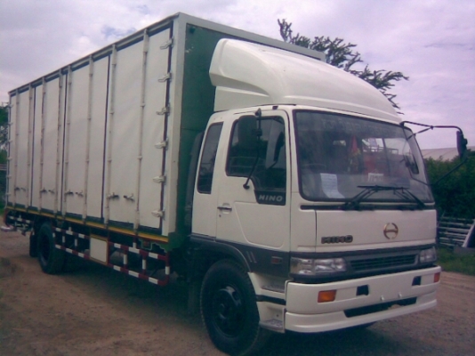 ขายHINO ตู้ประตู10บาน ไม่มีเสากลาง 7.2 เมตร 1,200,000.-