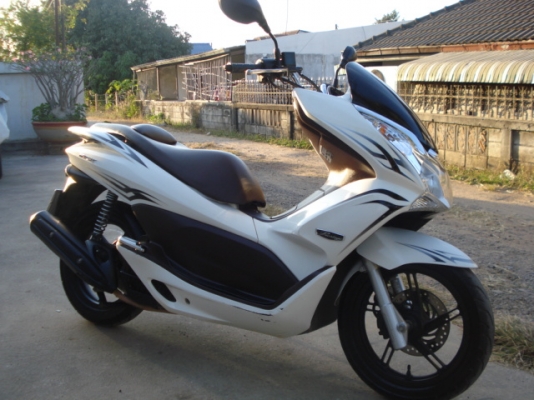 ขาย HONDA PCX I 125 สีขาว รถสภาพเดิมๆ ขาย HONDA PCX I 125 สีขาว รถสภาพเดิมๆ