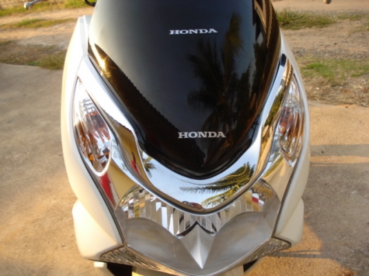 ขาย HONDA PCX I 125 สีขาวมุก รถแต่งสวย