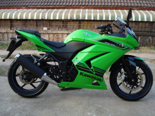 ขาย ninja 250 ปี2012 รถ11 เดือน รถเครื่องเดิมๆใหม่มากๆไม่ค่อยได้ใช้