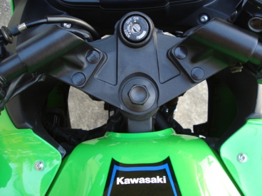 ขาย ninja 250 ปี2012 รถ11 เดือน รถเครื่องเดิมๆใหม่มากๆไม่ค่อยได้ใช้