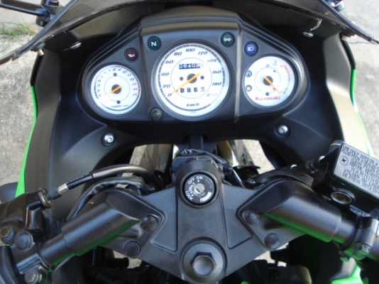 ขาย ninja 250 ปี2012 รถ11 เดือน รถเครื่องเดิมๆใหม่มากๆไม่ค่อยได้ใช้