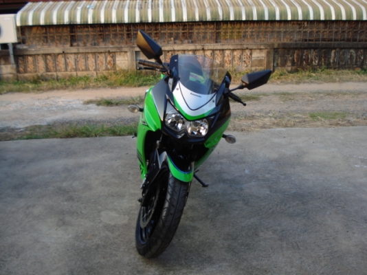 ขาย ninja 250 ปี2012 รถ11 เดือน รถเครื่องเดิมๆใหม่มากๆไม่ค่อยได้ใช้