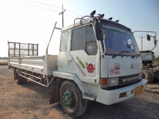 ขายรถ6ล้อใหญ่มิตซูช่วงยาว7.20เครื่อง6D14 พร้อมหางไฮโดรลิค สภาพสวยพร้อมใช้งาน