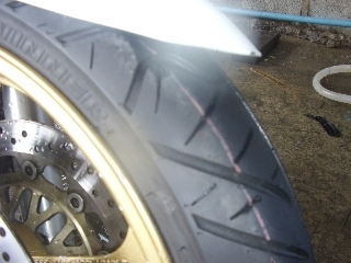 ต้องการขาย CB400 ปี 94 ครับ เครื่องดีเงียบไม่มีปัญหาขับกลับบ้านได้เลย ท่อคาร์บอนเสียงมันๆครับ ยางหน้าใหม่เพิ่งเปลี่ยน ยางหลังยังเหลืออีกเยอะใช้ได้อีกนานครับ เครื่องเงียบเดินเบารอบพันต้นๆไม่มีเยิ่ม สภาพสีขาวดำเดิมๆญี่ปุ่น สนใจโทรมา 0871645903 ราคาคุยกันขาย ต้องการขาย CB400 ปี 94 ครับ เครื่องดีเงียบไม่มีปัญหาขับกลับบ้านได้เลย ท่อคาร์บอนเสียงมันๆครับ ยางหน้าใหม่เพิ่งเปลี่ยน ยางหลังยังเหลืออีกเยอะใช้ได้อีกนานครับ เครื่องเงียบเดินเบารอบพันต้นๆไม่มีเยิ่ม สภาพสีขาวดำเดิมๆญี่ปุ่น สนใจโทรมา 0871645903 ราคาคุยกันขาย