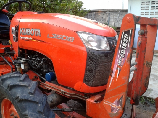 ขายรถไถ kubota l3608 พร้อมดันหน้าตราช้าง เครื่องแน่นสภาพดี