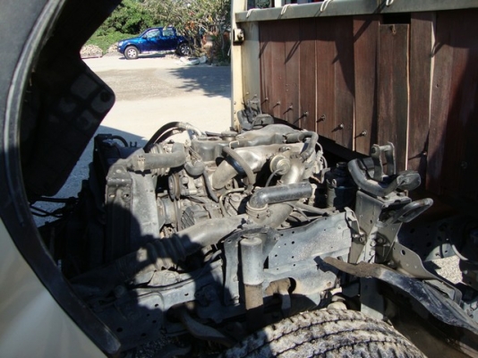 ขาย 4 ล้อกลาง ISUZU หัวการ์ตูน โทร 0804916665