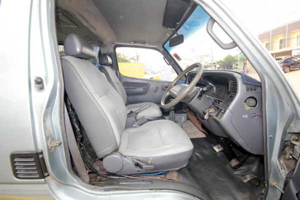 ขายรถตู้หัวจรวดช่วงยาว ปี 93  ไม่ค่อยได้ใช้ สภาพสวยมาก เอกสารพร้อมโอ