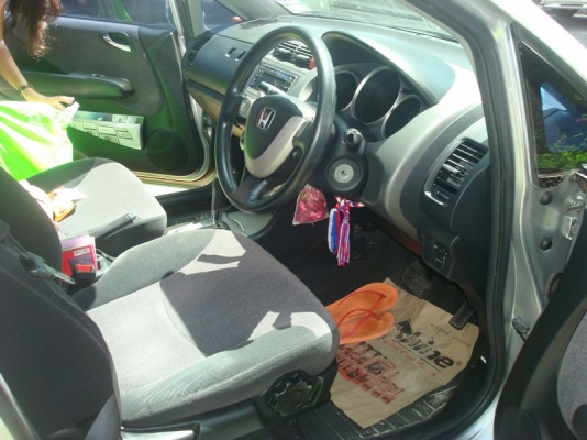 ขายดาวน์ Honda city ZX เครื่อง Vtec เกียร์ออโต้ สีบรอนซ์ทอง ปีรุ่น 2008