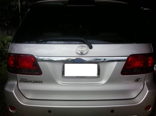 Toyota fortuner ตัว V เครื่อง3000 ดีเซล เกียร์ Auto 4WD สีบรอนซ์ทอง ปี2006