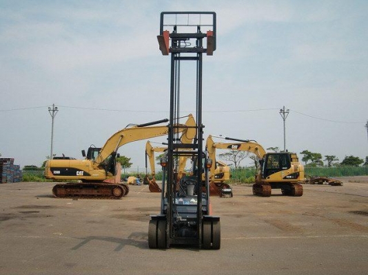 ขายฟอร์คลิฟต์ TOYOTA 8FD25 (SPECS JAPAN) สภาพนางฟ้าครับ,ใช้งานแค่ 2530 ช.มเครื่องดีเซล 2Z II เกียร์ MT , ล้อหน้าคู่ , เสาสูง 4 M ( รับประกันเครื่องยนต์และระบบ 6 เดือน ) สภาพพร้อมใช้งาน ++ เดิมแท้จากญี่ปุ่น ขายฟอร์คลิฟต์ TOYOTA 8FD25 (SPECS JAPAN) สภาพนางฟ้าครับ,ใช้งานแค่ 2530 ช.มเครื่องดีเซล 2Z II เกียร์ MT , ล้อหน้าคู่ , เสาสูง 4 M ( รับประกันเครื่องยนต์และระบบ 6 เดือน ) สภาพพร้อมใช้งาน ++ เดิมแท้จากญี่ปุ่น