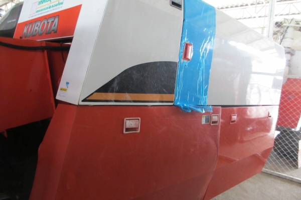 รถเกี่ยว KUBOTA DC60 PLUS+ พร้อมใช้