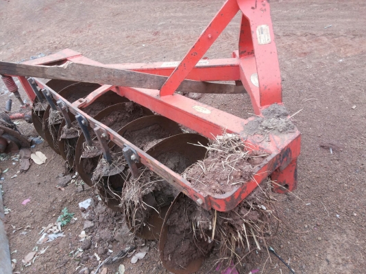 ขาย ***ดาวน์***รถไถใหญ่2เพลา ส้มๆ KUBOTA M9540 95HP เครื่องแห้งแรง ไม่มีเยิ้ม เกียร์ดีไม่หลุดไม่หอน คานหน้าสวย แขนไม่มีปะ ระบบไฟ ระบบไฮฯ ใช้งานปกติ สียังสวย ยางสวย4เส้น พร้อมอุปกรณ์ 2ชิ้น ใบดัน และผานพวน มีผาน 4 กับผาน7 (เลือกผานได้1ชิ้น) พสภาพพร้อมใช้ พร