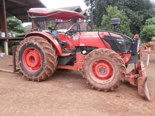 ขาย ***ดาวน์***รถไถใหญ่2เพลา ส้มๆ KUBOTA M9540 95HP เครื่องแห้งแรง ไม่มีเยิ้ม เกียร์ดีไม่หลุดไม่หอน คานหน้าสวย แขนไม่มีปะ ระบบไฟ ระบบไฮฯ ใช้งานปกติ สียังสวย ยางสวย4เส้น พร้อมอุปกรณ์ 2ชิ้น ใบดัน และผานพวน มีผาน 4 กับผาน7 (เลือกผานได้1ชิ้น) พสภาพพร้อมใช้ พร