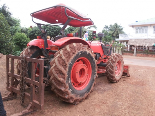 ขาย ***ดาวน์***รถไถใหญ่2เพลา ส้มๆ KUBOTA M9540 95HP เครื่องแห้งแรง ไม่มีเยิ้ม เกียร์ดีไม่หลุดไม่หอน คานหน้าสวย แขนไม่มีปะ ระบบไฟ ระบบไฮฯ ใช้งานปกติ สียังสวย ยางสวย4เส้น พร้อมอุปกรณ์ 2ชิ้น ใบดัน และผานพวน มีผาน 4 กับผาน7 (เลือกผานได้1ชิ้น) พสภาพพร้อมใช้ พร