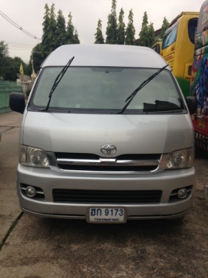 บริการรถตู้ให้เช่่า