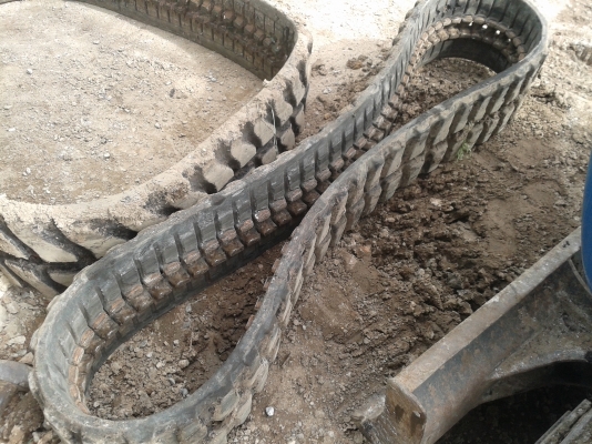 ขายแทร็กยางสภาพดี